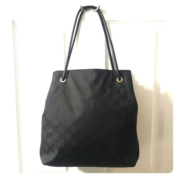 Gucci Handbags - Gucci Medium Gifford GG Tote